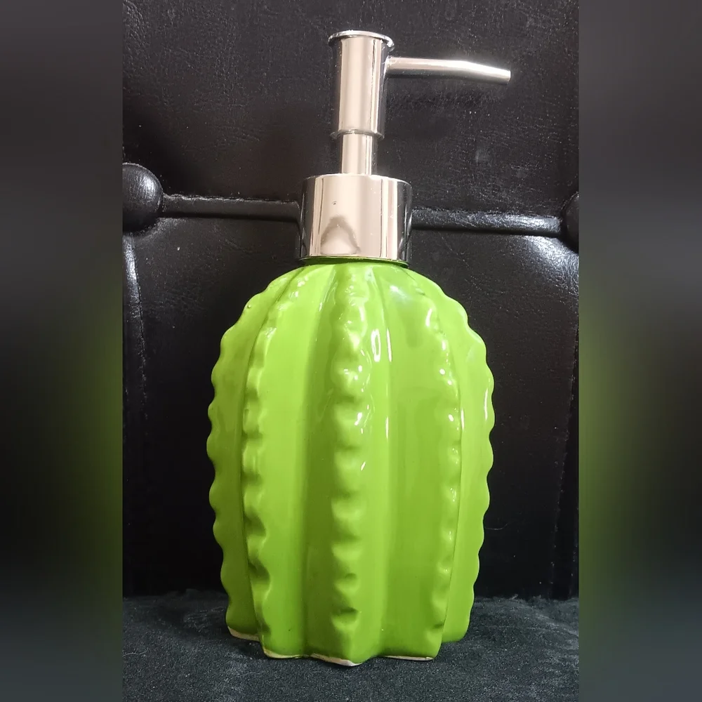 3/10 Ceramic Cactus Soap Dispenser Green Silver Western Southwestern